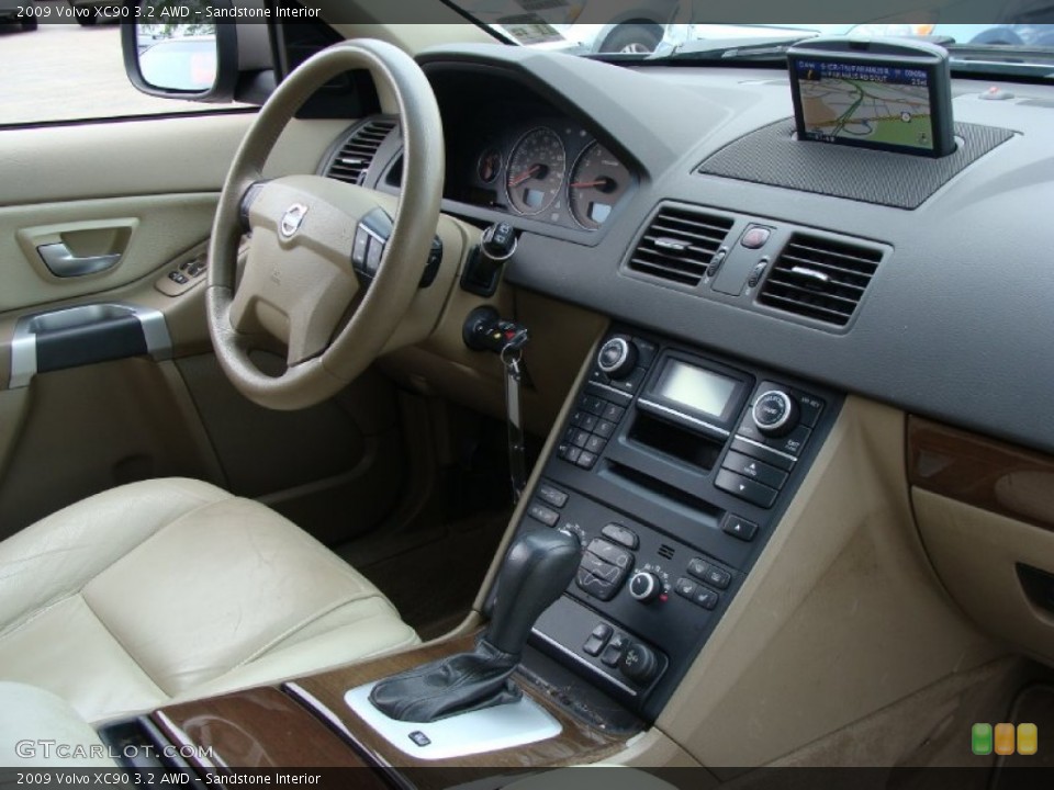 Sandstone Interior Dashboard for the 2009 Volvo XC90 3.2 AWD #54316689