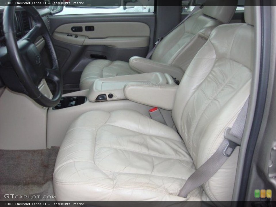 Tan/Neutral Interior Photo for the 2002 Chevrolet Tahoe LT #54317304