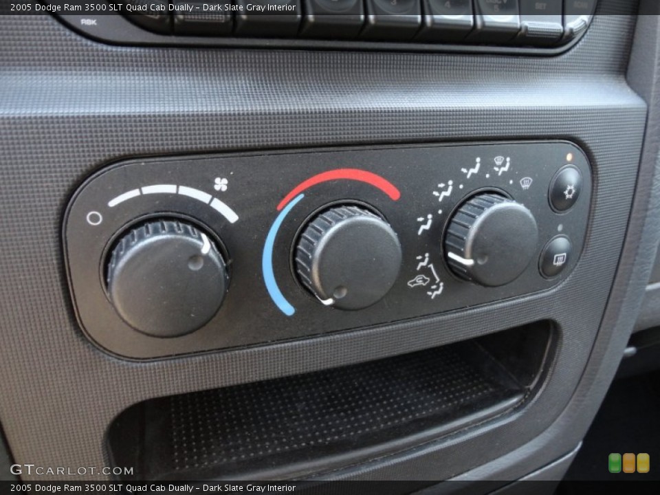 Dark Slate Gray Interior Controls for the 2005 Dodge Ram 3500 SLT Quad Cab Dually #54320449