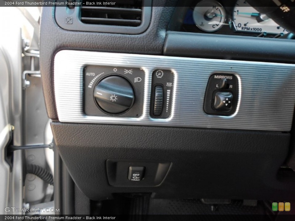 Black Ink Interior Controls for the 2004 Ford Thunderbird Premium Roadster #54324108