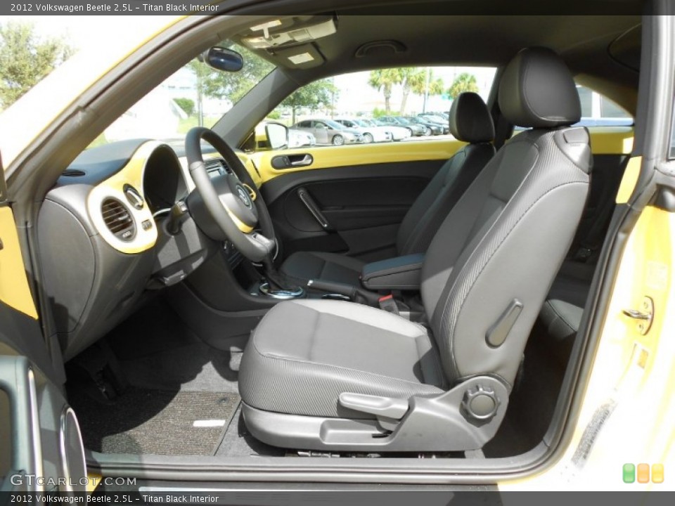 Titan Black Interior Photo for the 2012 Volkswagen Beetle 2.5L #54325200