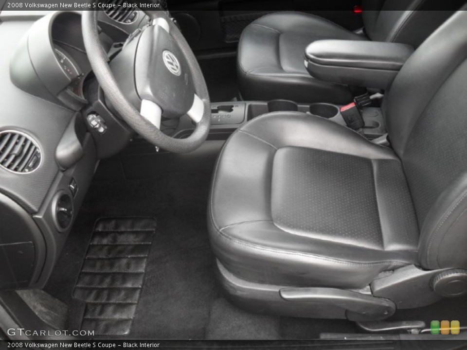 Black Interior Photo for the 2008 Volkswagen New Beetle S Coupe #54356104