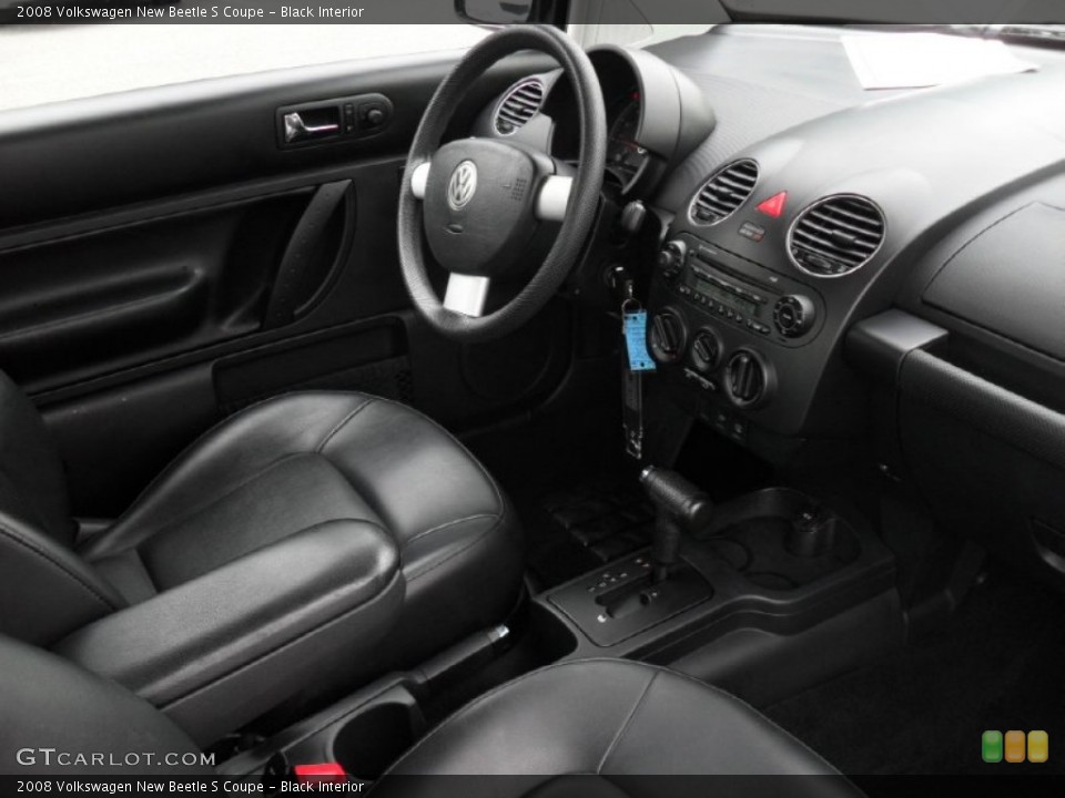 Black Interior Dashboard for the 2008 Volkswagen New Beetle S Coupe #54356164