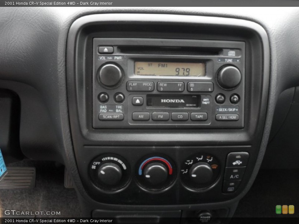 Dark Gray Interior Audio System for the 2001 Honda CR-V Special Edition 4WD #54356251