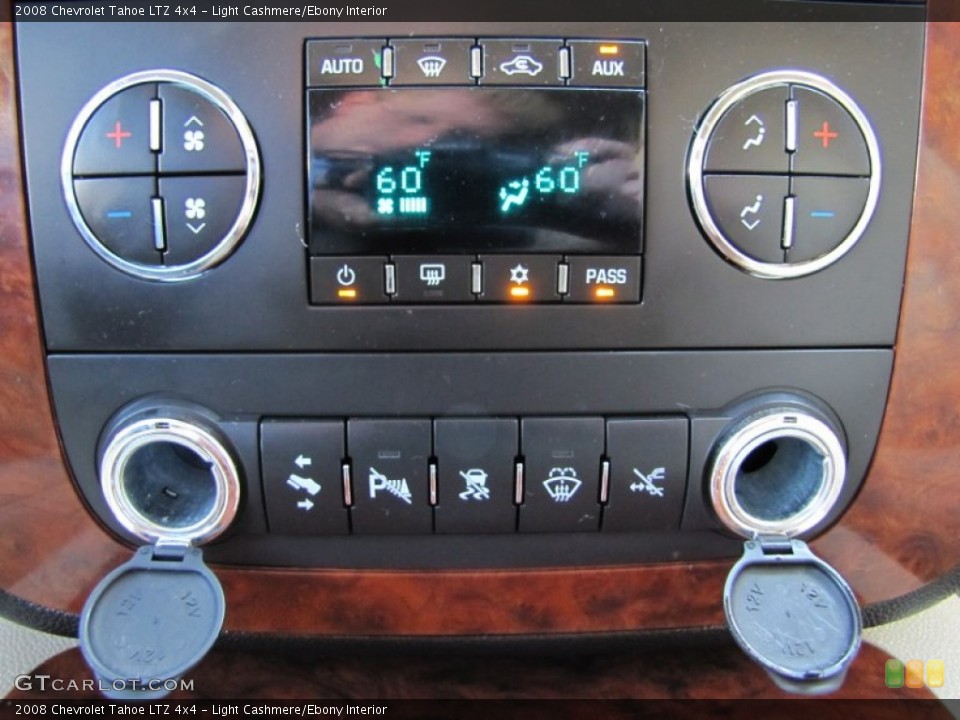 Light Cashmere/Ebony Interior Controls for the 2008 Chevrolet Tahoe LTZ 4x4 #54360754