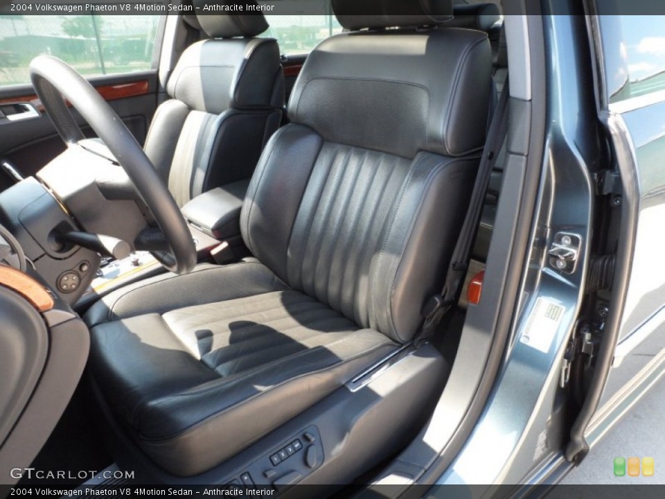 Anthracite Interior Photo for the 2004 Volkswagen Phaeton V8 4Motion Sedan #54371620