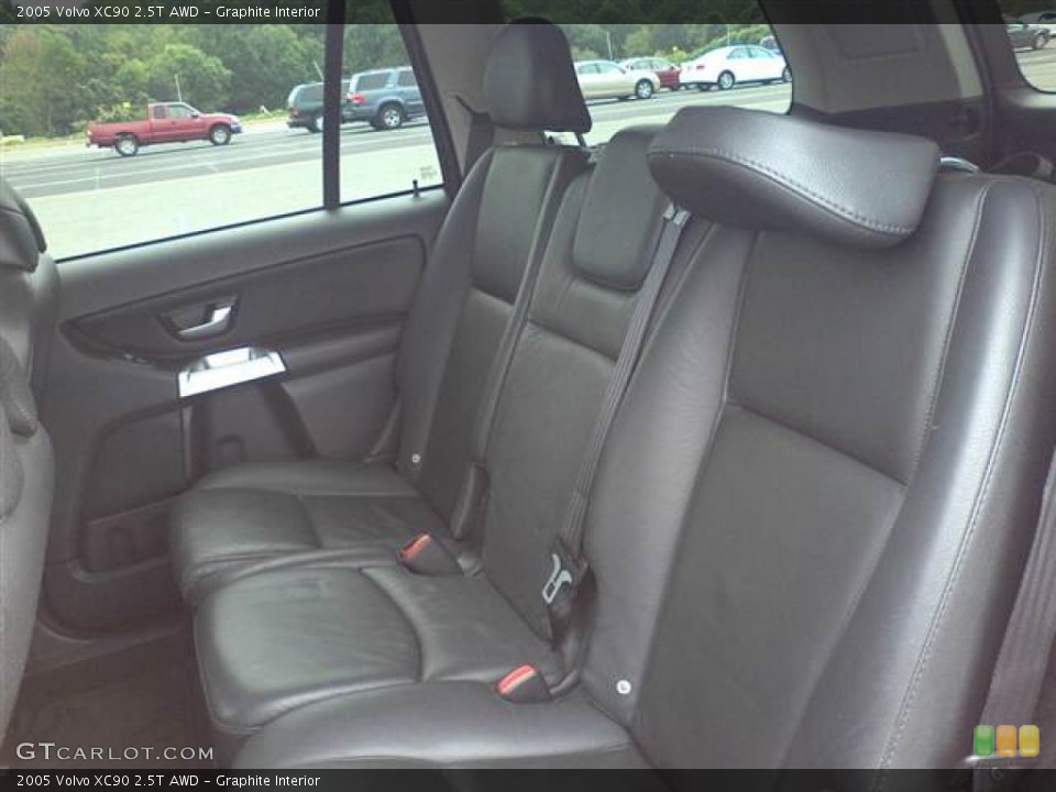 Graphite Interior Photo for the 2005 Volvo XC90 2.5T AWD #54372217