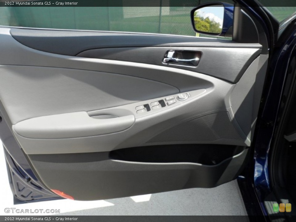 Gray Interior Door Panel for the 2012 Hyundai Sonata GLS #54373789
