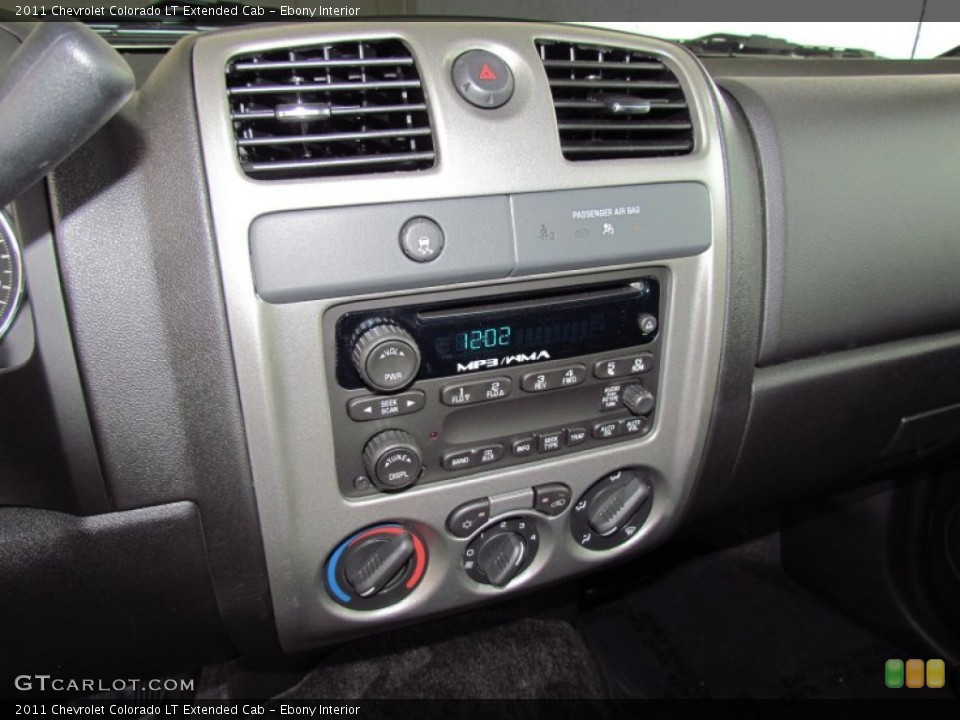 Ebony Interior Controls for the 2011 Chevrolet Colorado LT Extended Cab #54374143