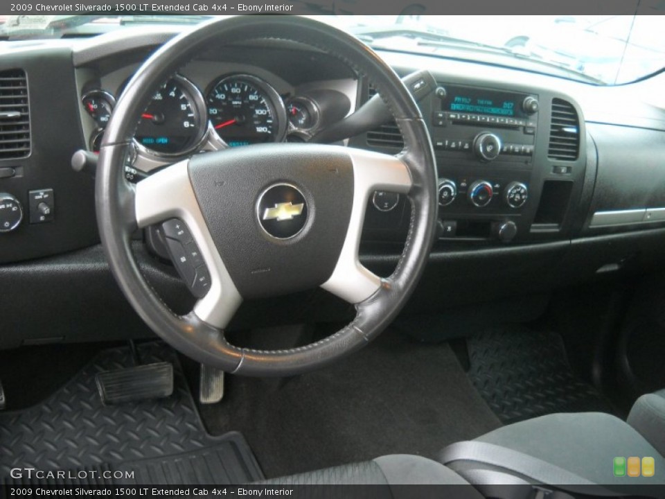 Ebony Interior Dashboard for the 2009 Chevrolet Silverado 1500 LT Extended Cab 4x4 #54378190