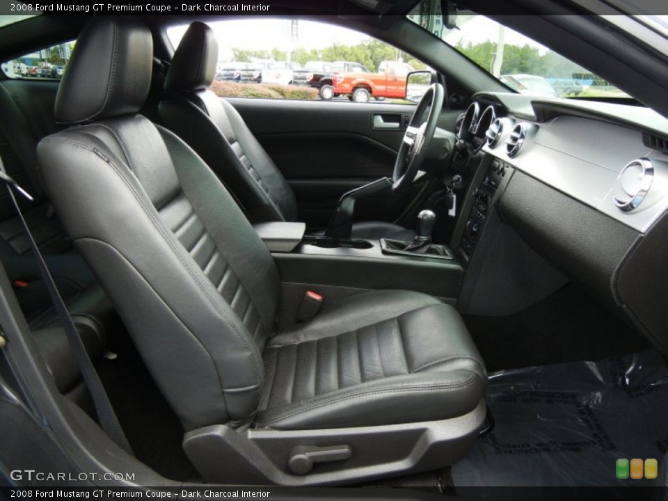 Dark Charcoal Interior Photo for the 2008 Ford Mustang GT Premium Coupe #54382038
