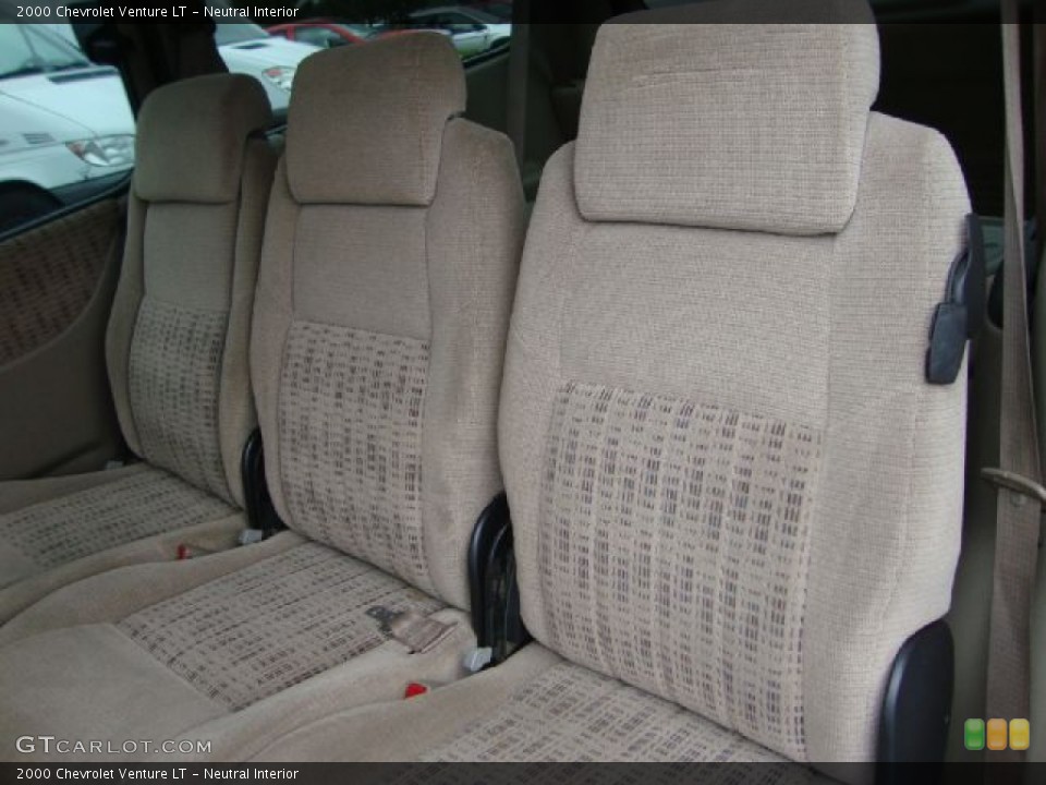 Neutral Interior Photo for the 2000 Chevrolet Venture LT #54388630