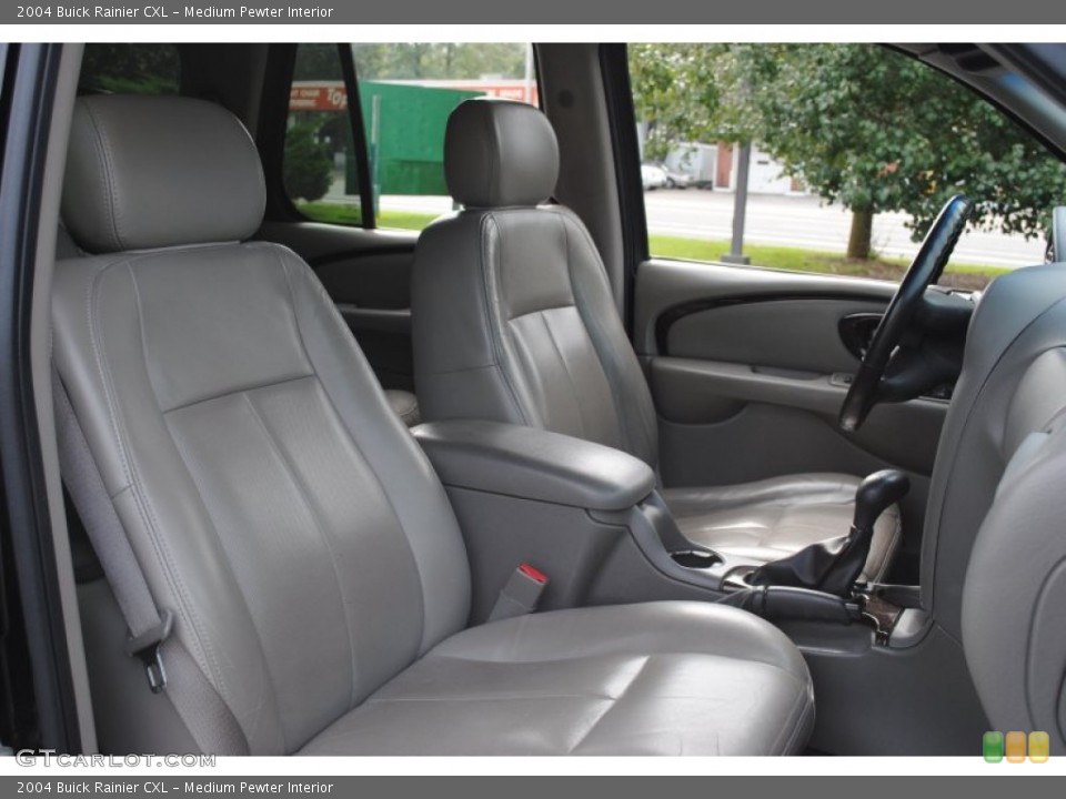 Medium Pewter Interior Photo for the 2004 Buick Rainier CXL #54392851