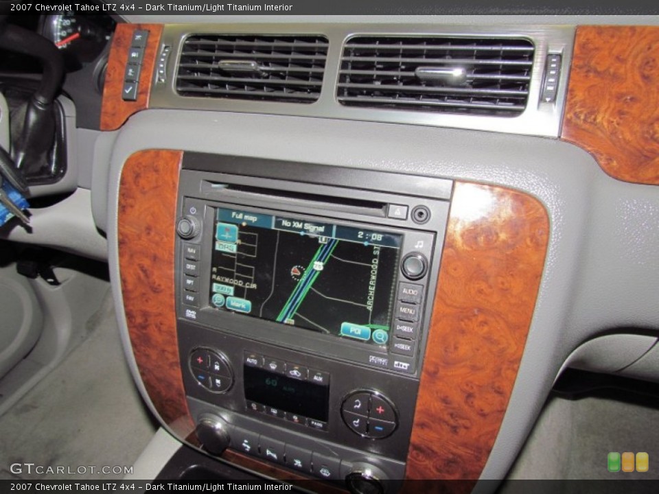 Dark Titanium/Light Titanium Interior Controls for the 2007 Chevrolet Tahoe LTZ 4x4 #54396130
