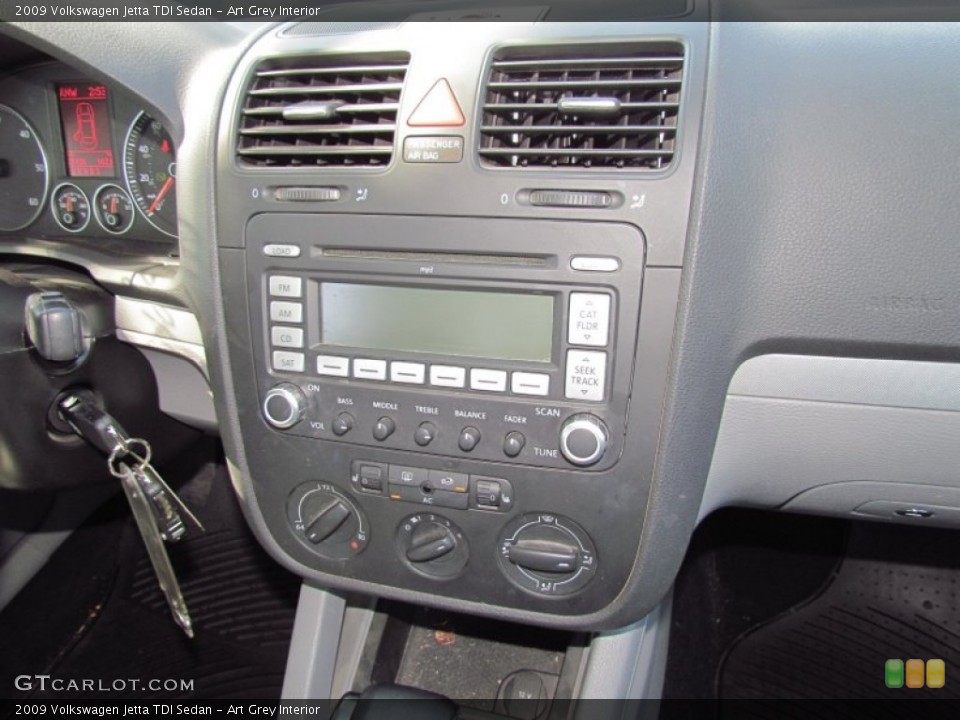 Art Grey Interior Controls for the 2009 Volkswagen Jetta TDI Sedan #54411994
