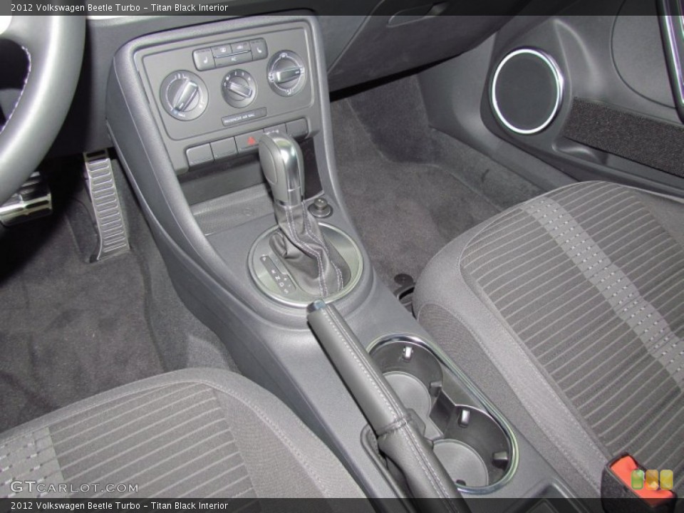 Titan Black Interior Controls for the 2012 Volkswagen Beetle Turbo #54413278