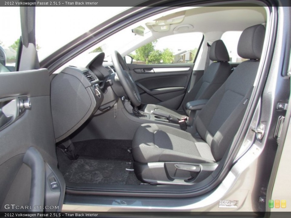 Titan Black Interior Photo for the 2012 Volkswagen Passat 2.5L S #54413575