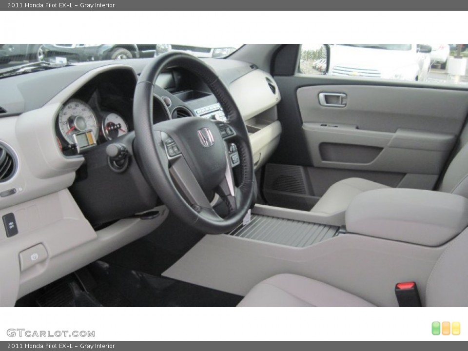 Gray Interior Photo for the 2011 Honda Pilot EX-L #54415819