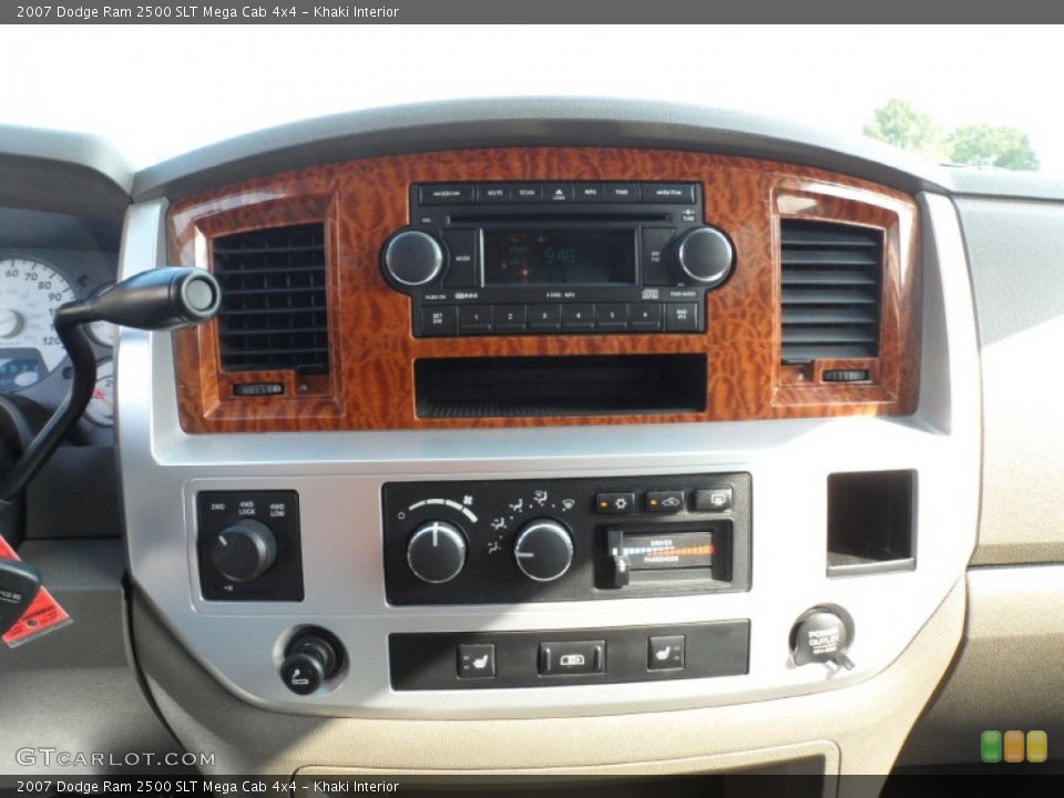 Khaki Interior Controls for the 2007 Dodge Ram 2500 SLT Mega Cab 4x4 #54420948