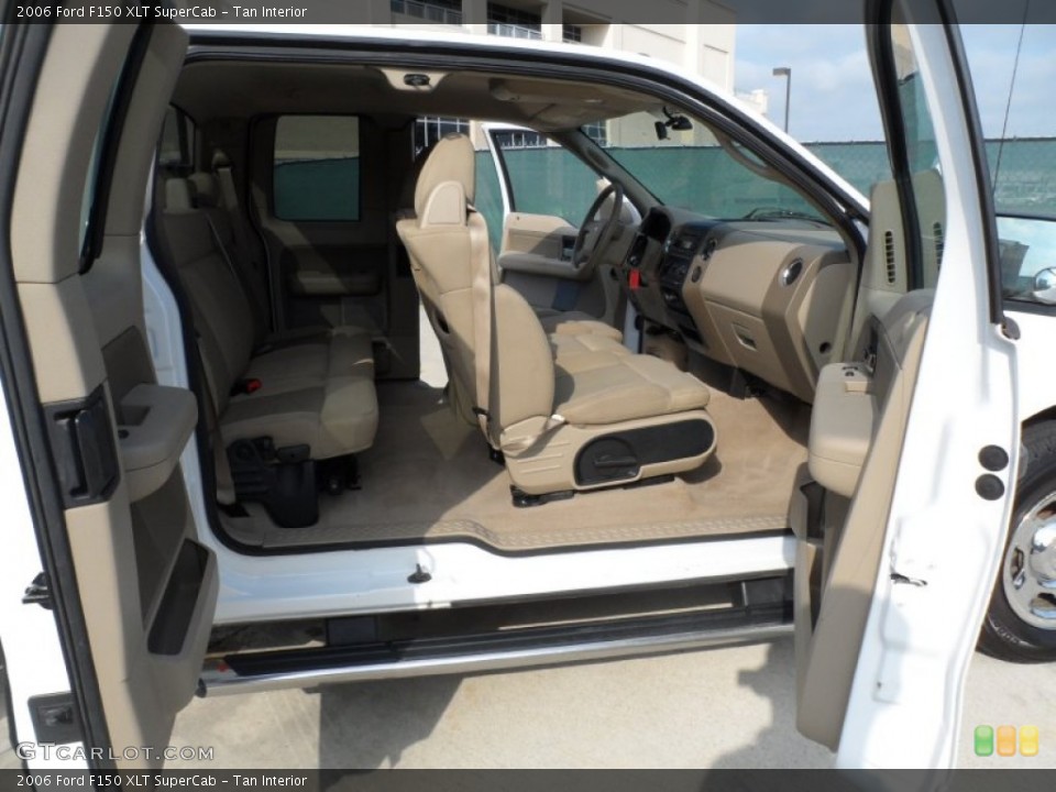 Tan Interior Photo for the 2006 Ford F150 XLT SuperCab #54421221