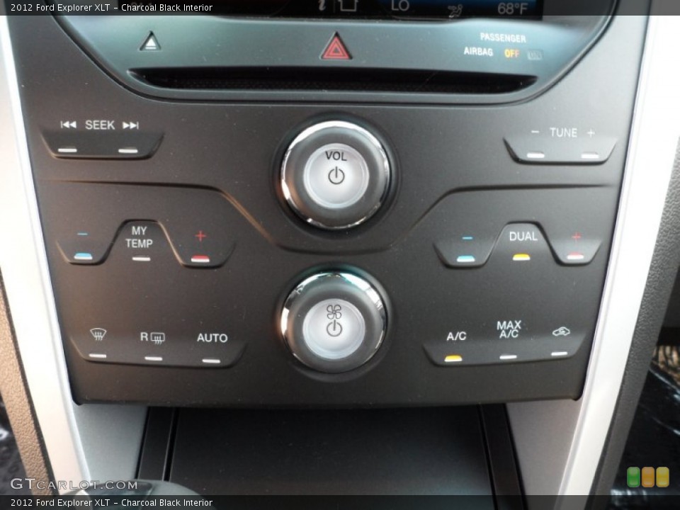 Charcoal Black Interior Controls for the 2012 Ford Explorer XLT #54424341