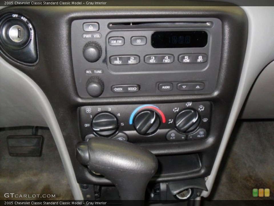 Gray Interior Audio System for the 2005 Chevrolet Classic  #54428001
