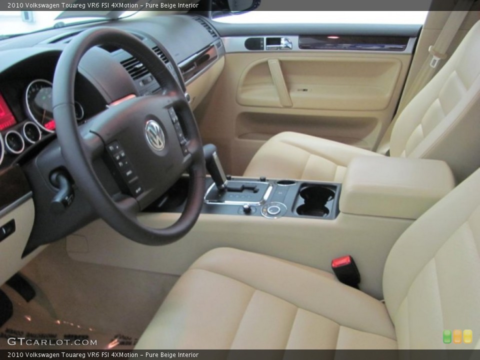 Pure Beige Interior Photo for the 2010 Volkswagen Touareg VR6 FSI 4XMotion #54432917