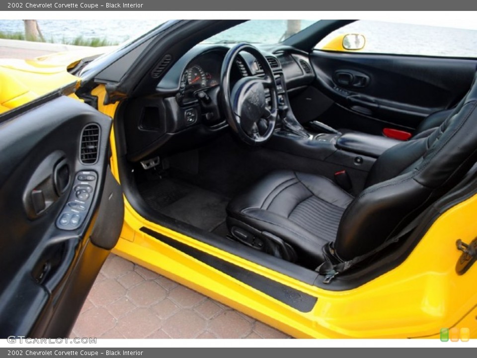 Black Interior Photo for the 2002 Chevrolet Corvette Coupe #54435492