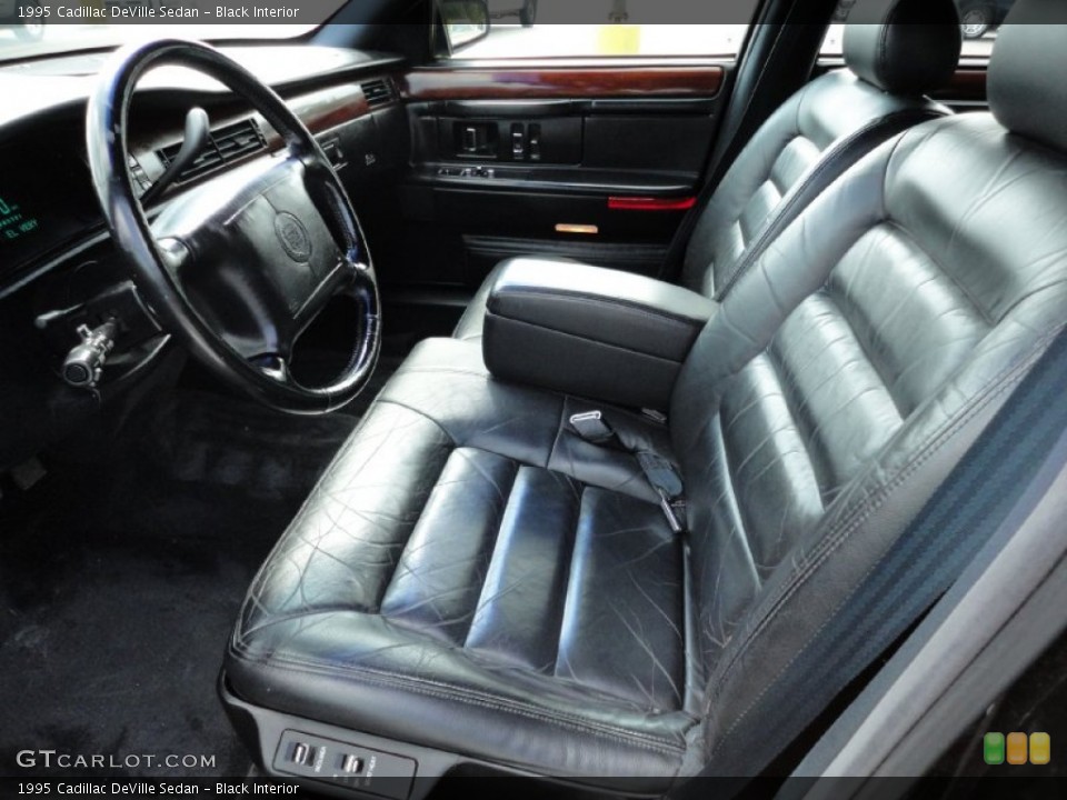 Black Interior Photo for the 1995 Cadillac DeVille Sedan #54442200
