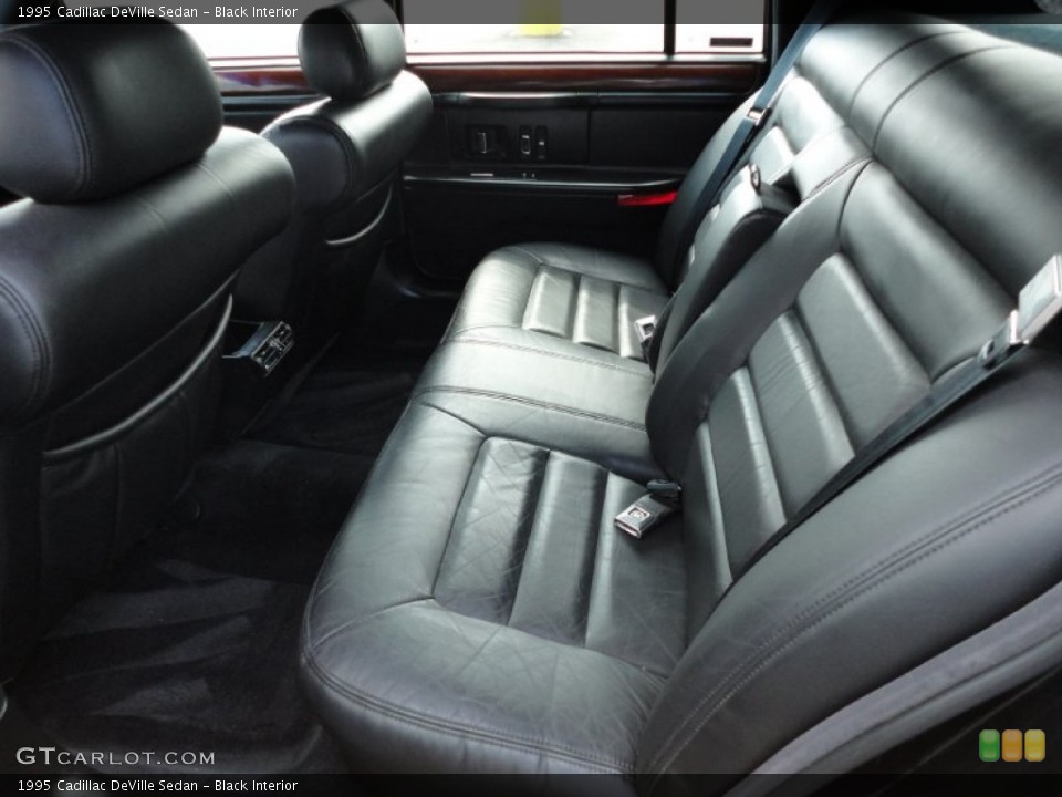 Black Interior Photo for the 1995 Cadillac DeVille Sedan #54442209