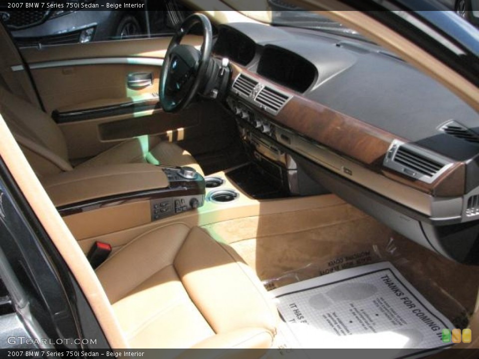 Beige Interior Photo for the 2007 BMW 7 Series 750i Sedan #54448499
