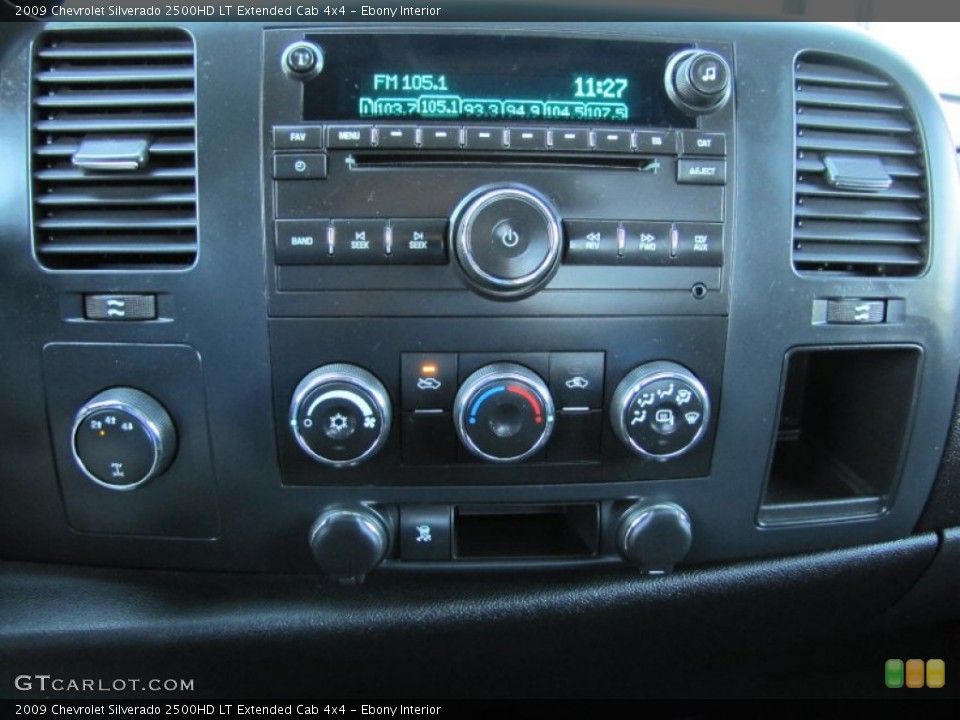 Ebony Interior Controls for the 2009 Chevrolet Silverado 2500HD LT Extended Cab 4x4 #54448800
