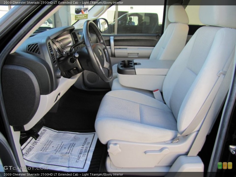 Light Titanium/Ebony Interior Photo for the 2009 Chevrolet Silverado 2500HD LT Extended Cab #54449002