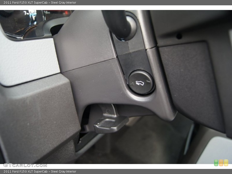 Steel Gray Interior Controls for the 2011 Ford F150 XLT SuperCab #54449197