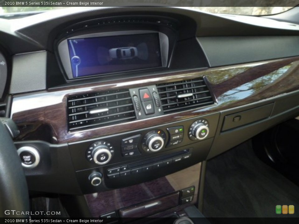 Cream Beige Interior Controls for the 2010 BMW 5 Series 535i Sedan #54461623