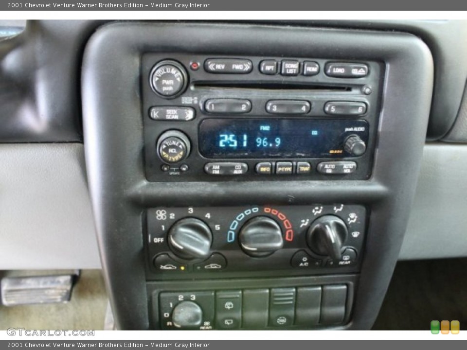 Medium Gray Interior Audio System for the 2001 Chevrolet Venture Warner Brothers Edition #54467905