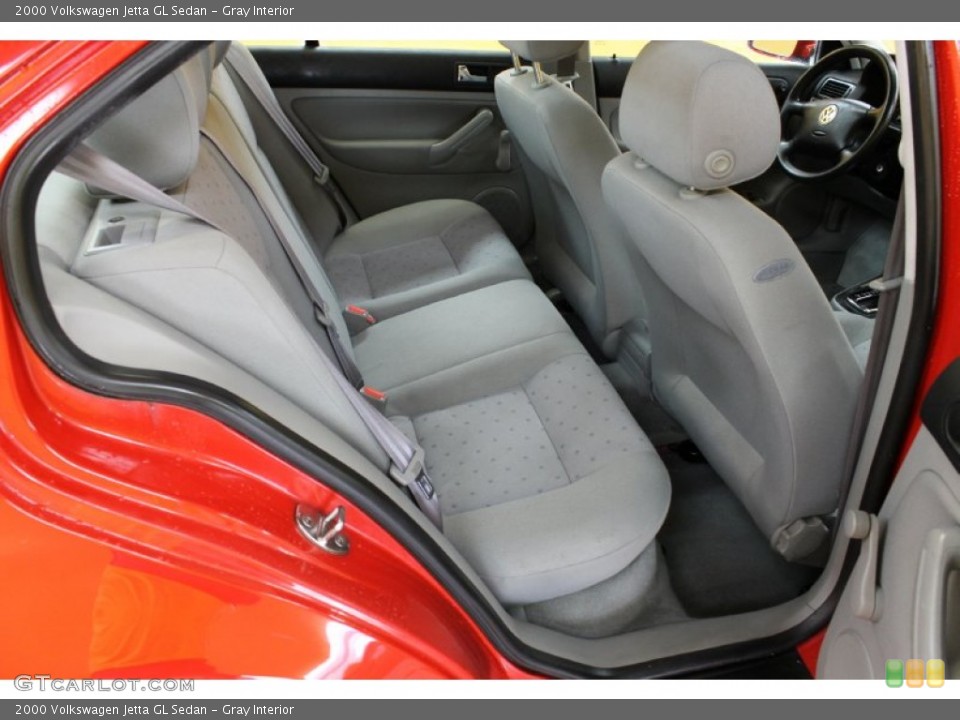 Gray Interior Photo for the 2000 Volkswagen Jetta GL Sedan #54468275
