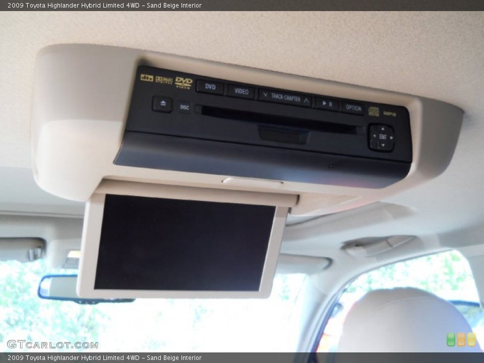 Sand Beige Interior Controls for the 2009 Toyota Highlander Hybrid Limited 4WD #54478217