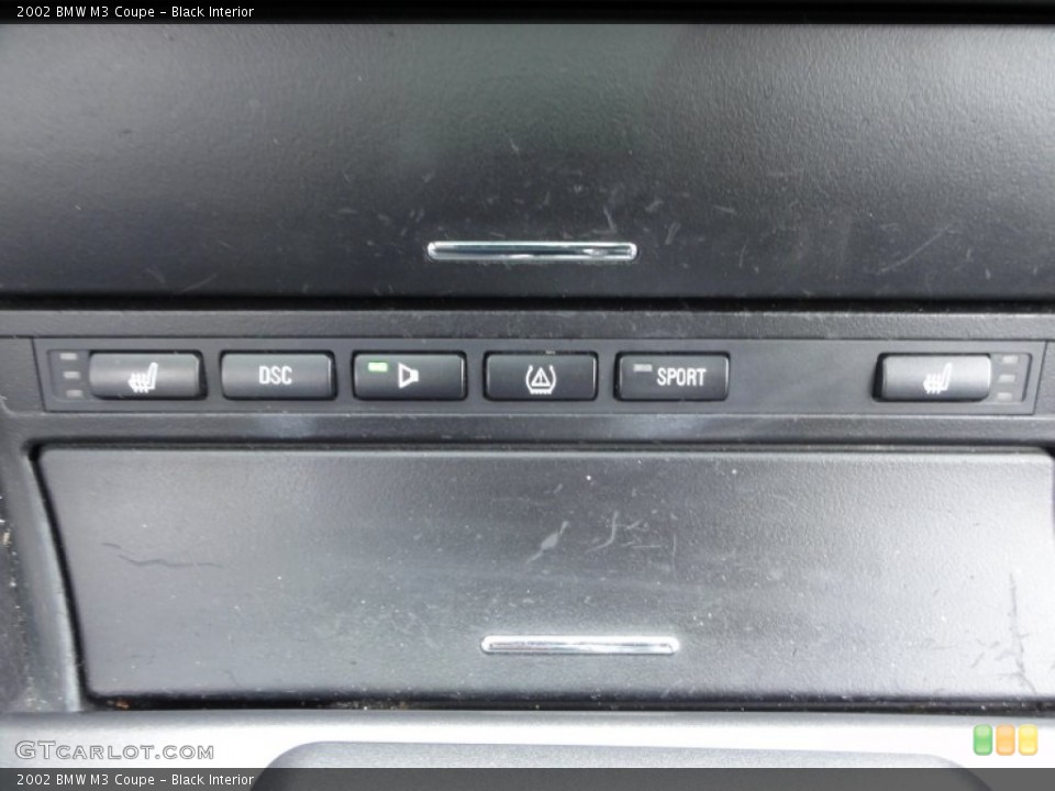Black Interior Controls for the 2002 BMW M3 Coupe #54484328