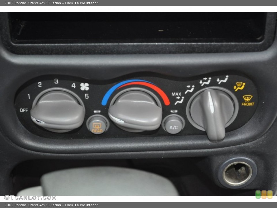 Dark Taupe Interior Controls for the 2002 Pontiac Grand Am SE Sedan #54484340