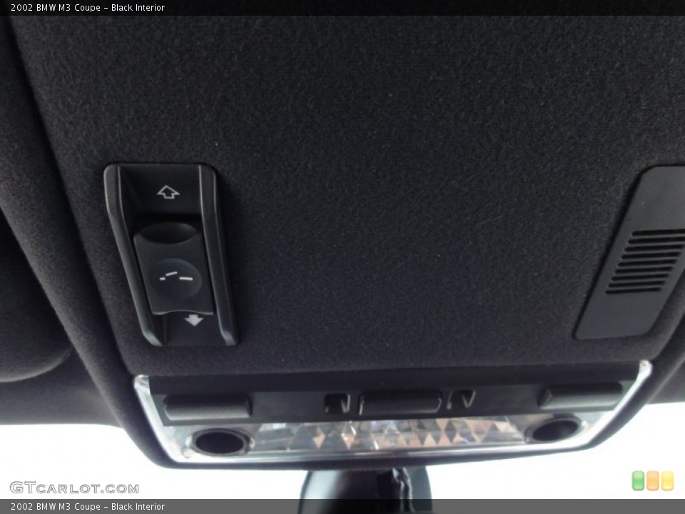 Black Interior Controls for the 2002 BMW M3 Coupe #54484346