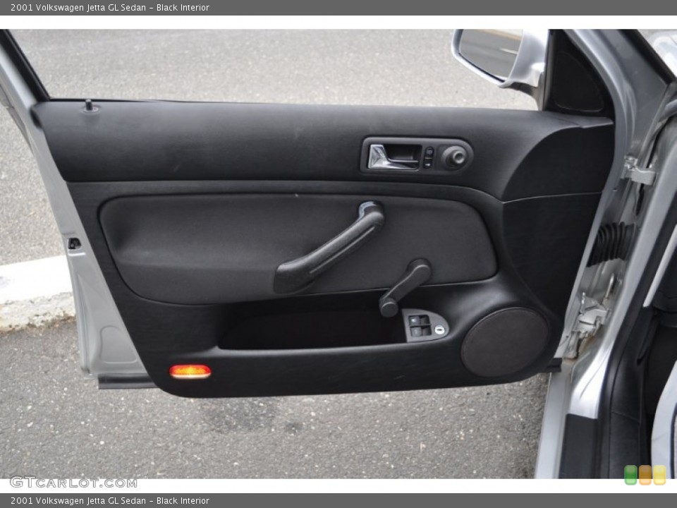 Black Interior Door Panel for the 2001 Volkswagen Jetta GL Sedan #54485468