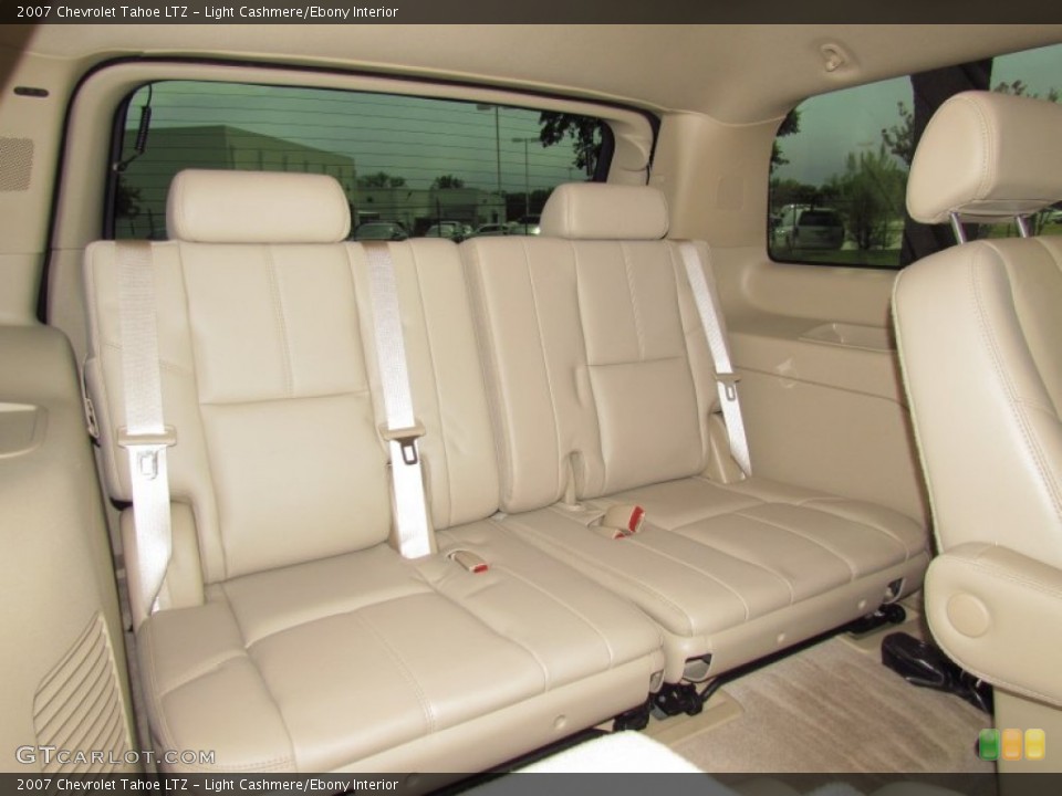 Light Cashmere/Ebony Interior Photo for the 2007 Chevrolet Tahoe LTZ #54487446
