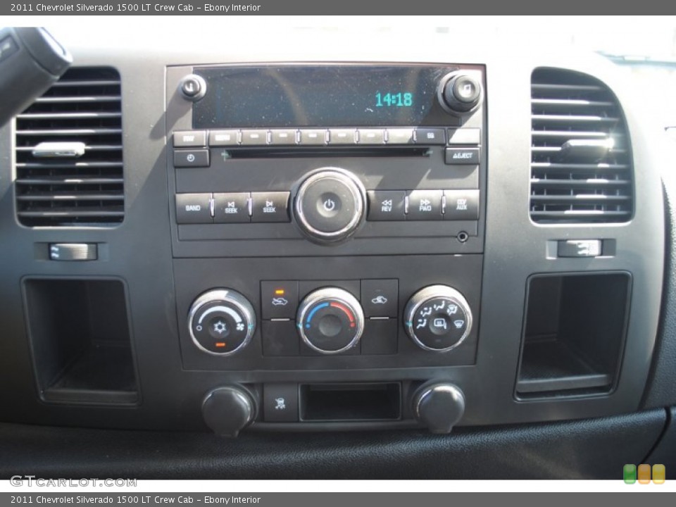 Ebony Interior Controls for the 2011 Chevrolet Silverado 1500 LT Crew Cab #54490859