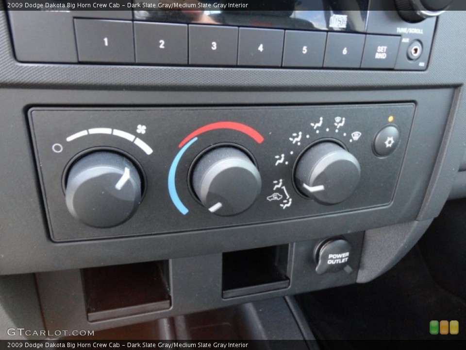 Dark Slate Gray/Medium Slate Gray Interior Controls for the 2009 Dodge Dakota Big Horn Crew Cab #54494285