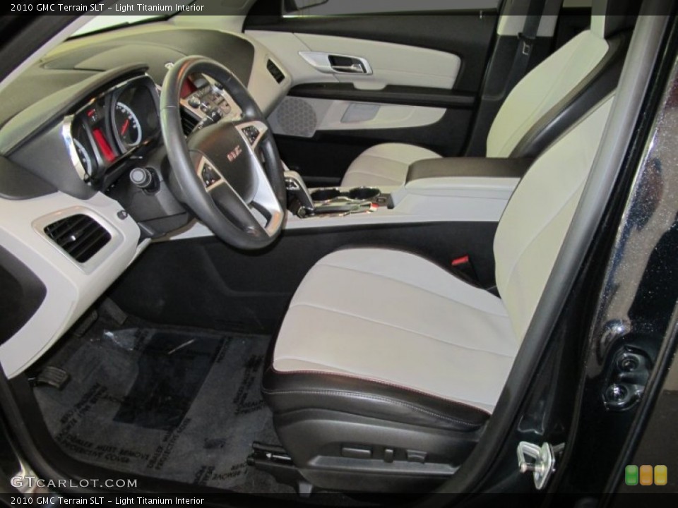 Light Titanium Interior Photo for the 2010 GMC Terrain SLT #54494987