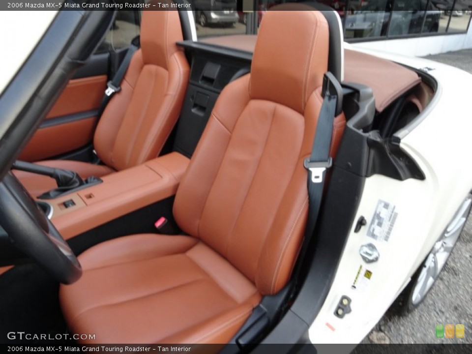 Tan Interior Photo for the 2006 Mazda MX-5 Miata Grand Touring Roadster #54501740