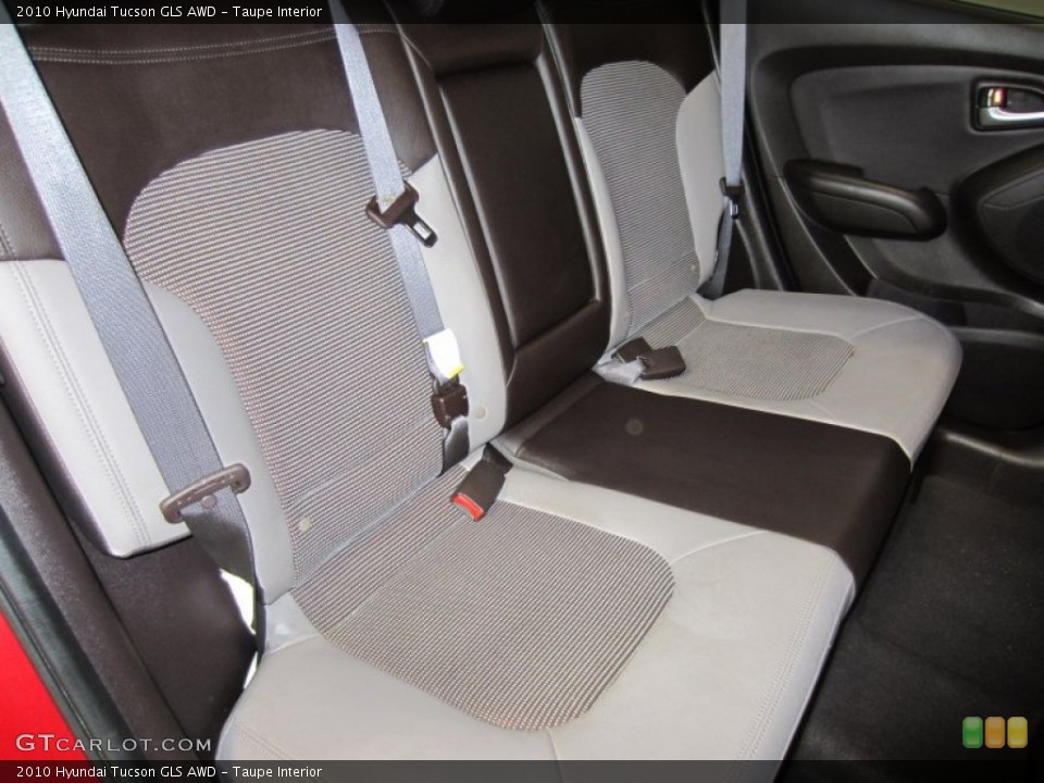 Taupe Interior Photo for the 2010 Hyundai Tucson GLS AWD #54502241