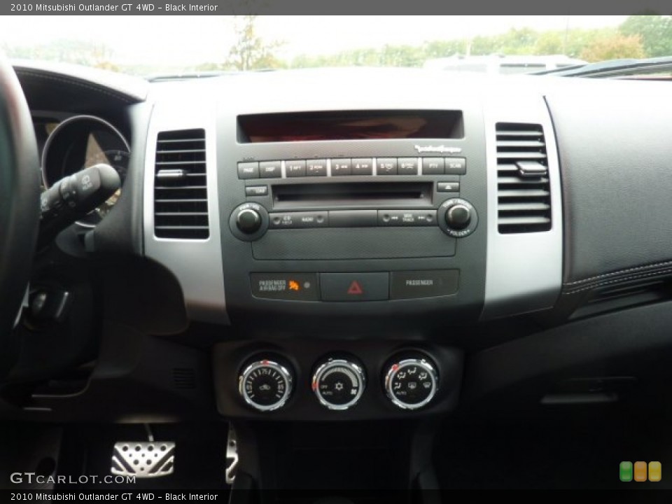 Black Interior Controls for the 2010 Mitsubishi Outlander GT 4WD #54503093