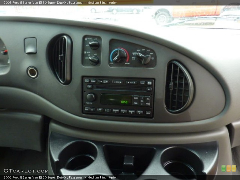 Medium Flint Interior Controls for the 2005 Ford E Series Van E350 Super Duty XL Passenger #54504389